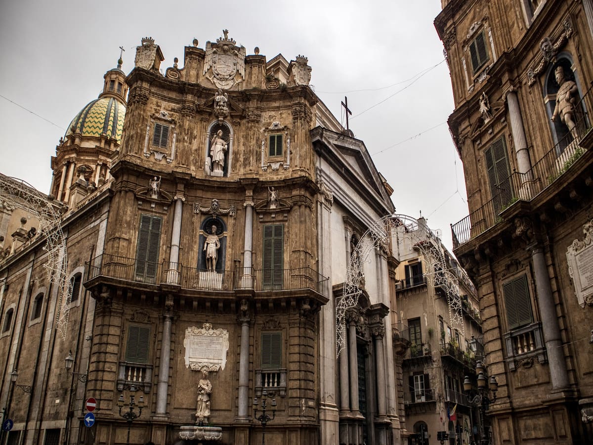 palermo-sicilia-italia-piazza-quattro-canti